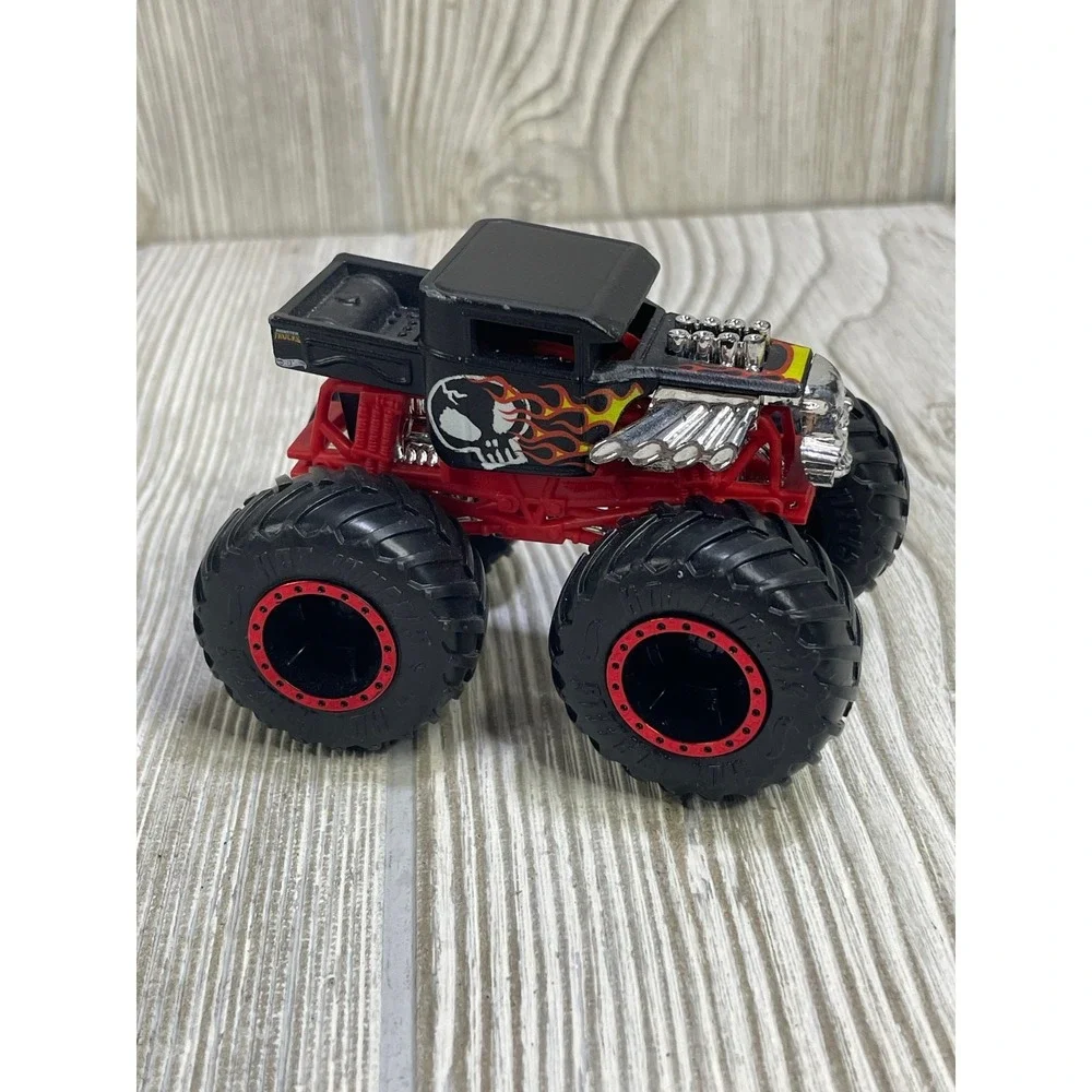 Hot Wheels Monster Jam Monster Trucks Lot of 3 1:64 Bone Shaker Firestarter McD